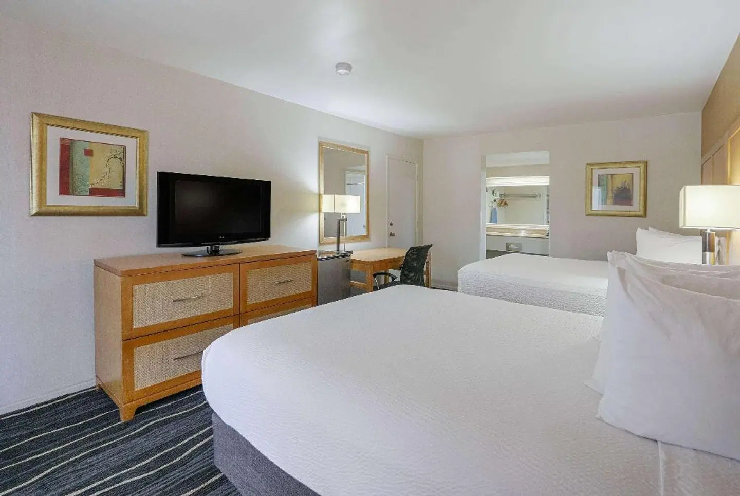 Ramada by Wyndham Costa Mesa/Newport Beach ROOM_EXAMPLE