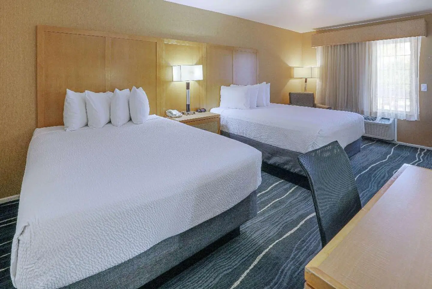 Ramada by Wyndham Costa Mesa/Newport Beach ROOM_EXAMPLE