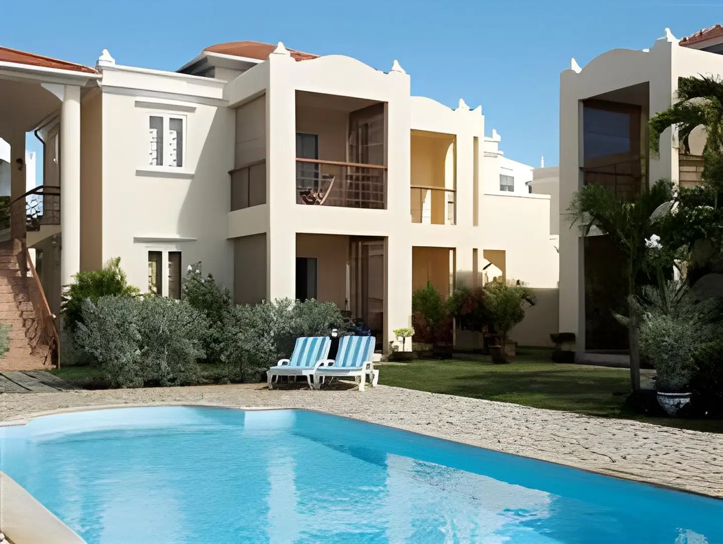 La Pointe Villas OUTDOOR_POOL