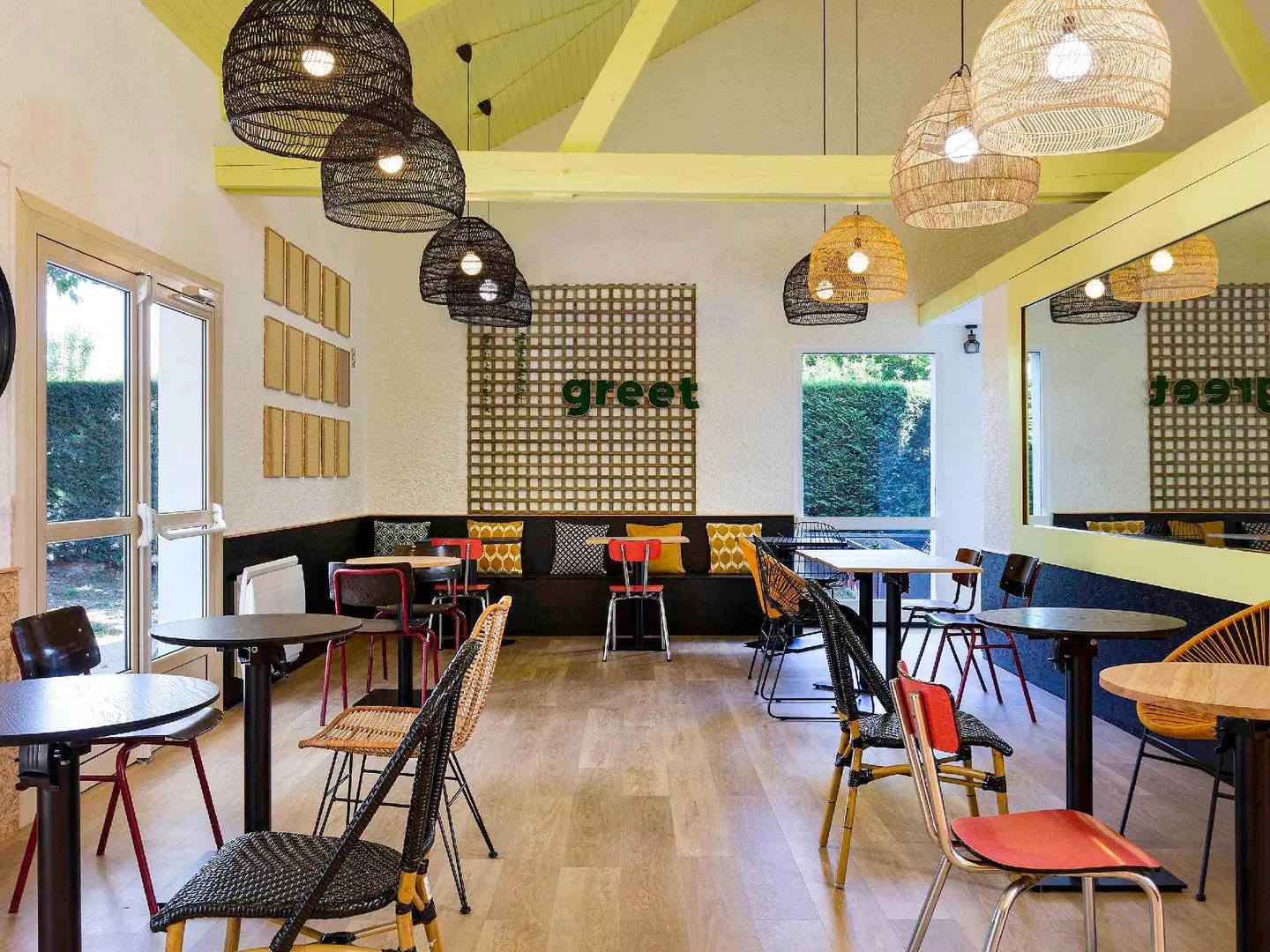 Greet Hotel Villeneuve La Garenne BAR