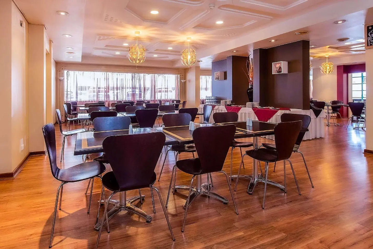 Quality Hotel Ambassador Perth Restaurant