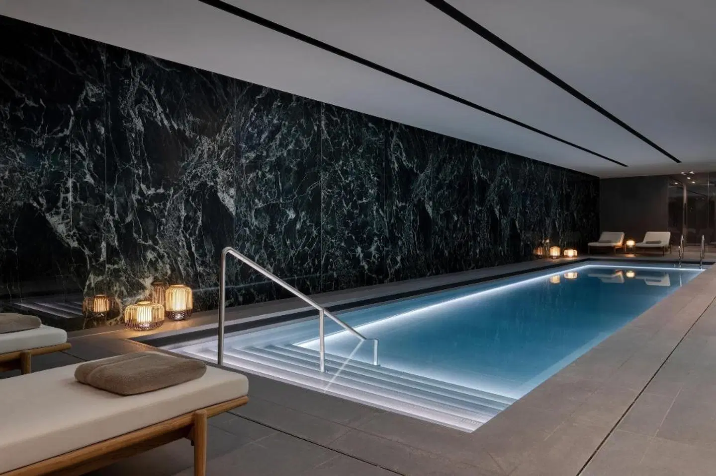 Dorothea Hotel, Budapest, Autograph Collection Hallenbad