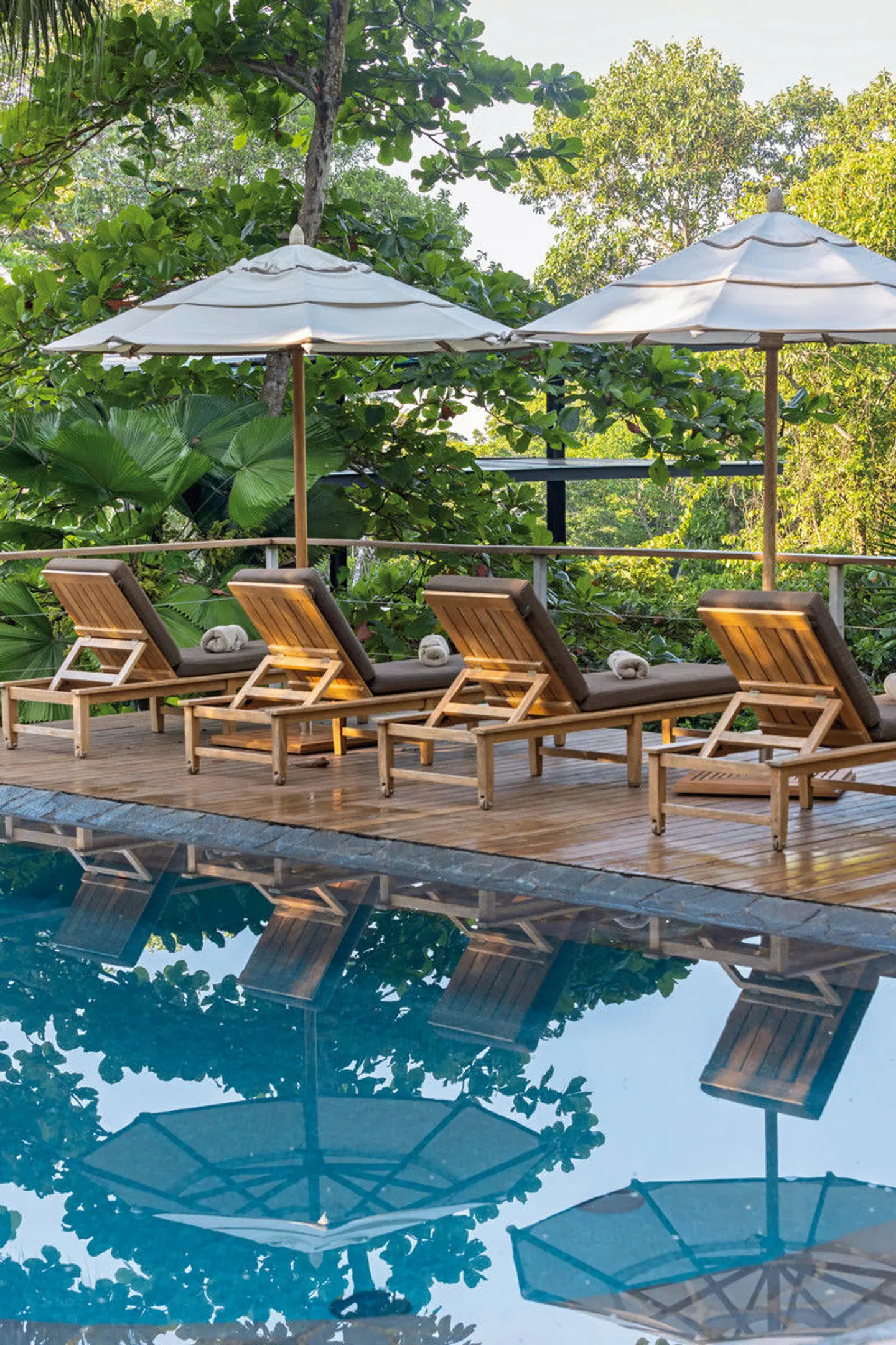 El Remanso Lodge OUTDOOR_POOL