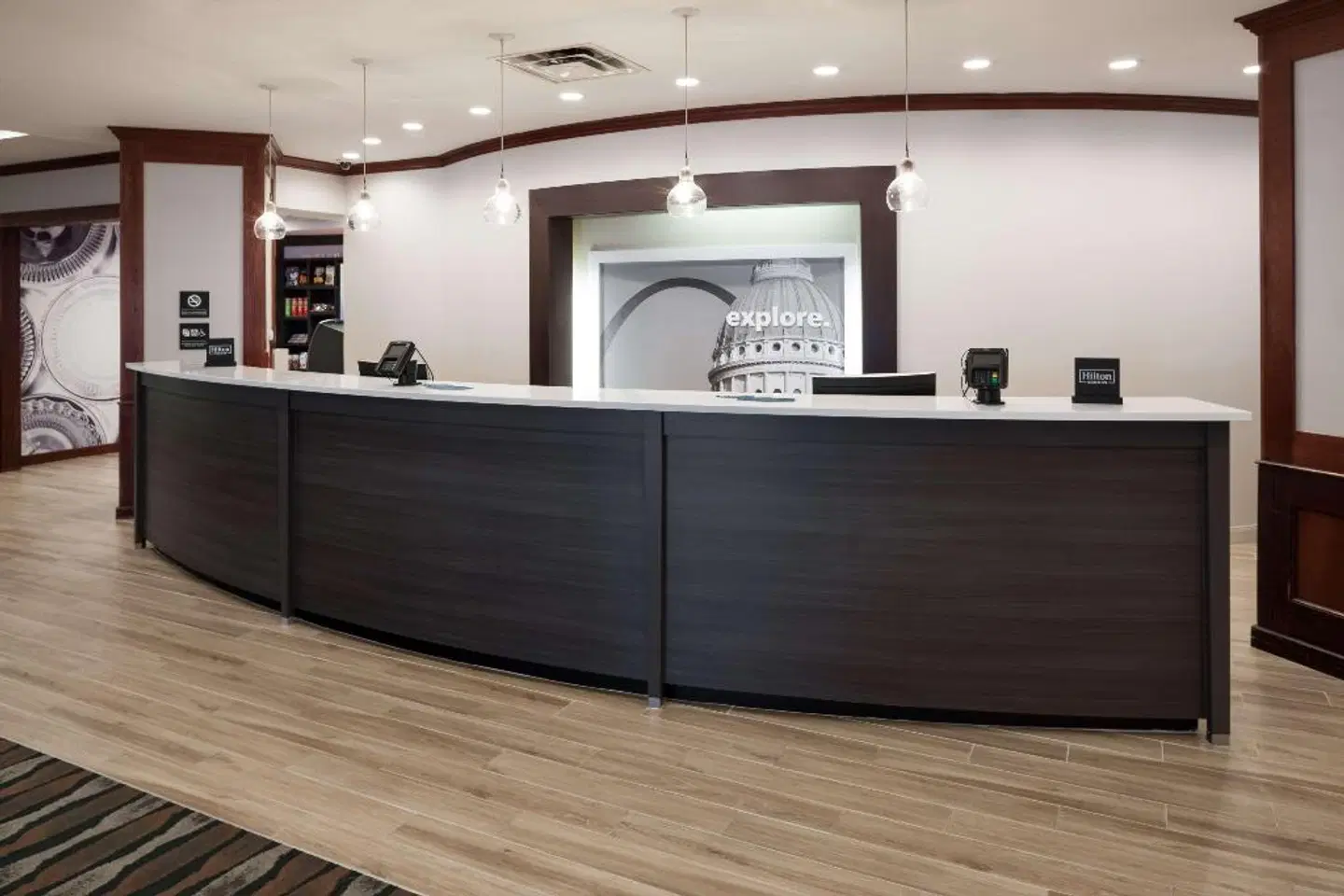 Hampton Inn St. Louis-Downtown (At the Gateway Arch) LOUNGE_LOBBY