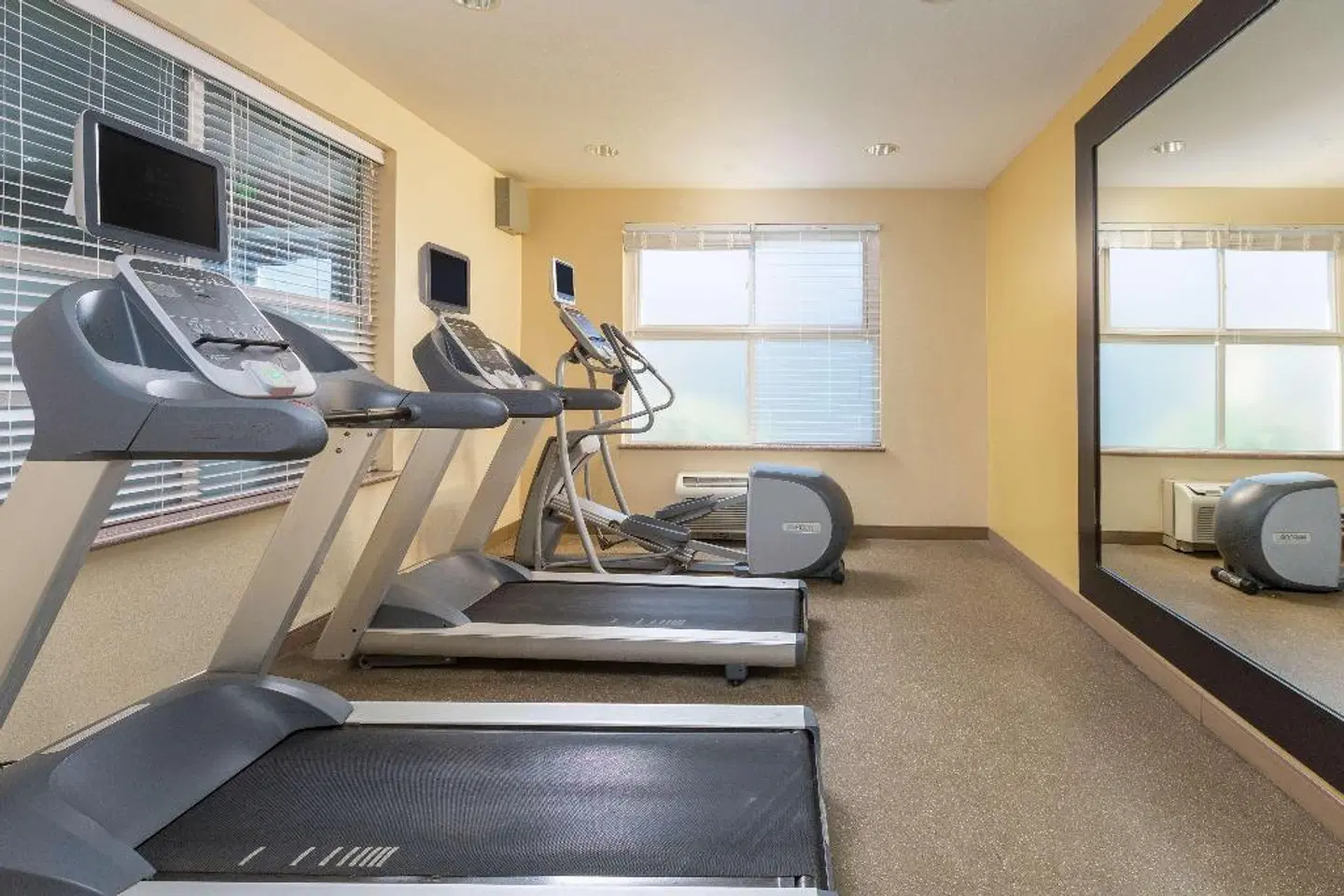 Hilton Garden Inn Oakland/San Leandro SPORTS_AND_LEISURE