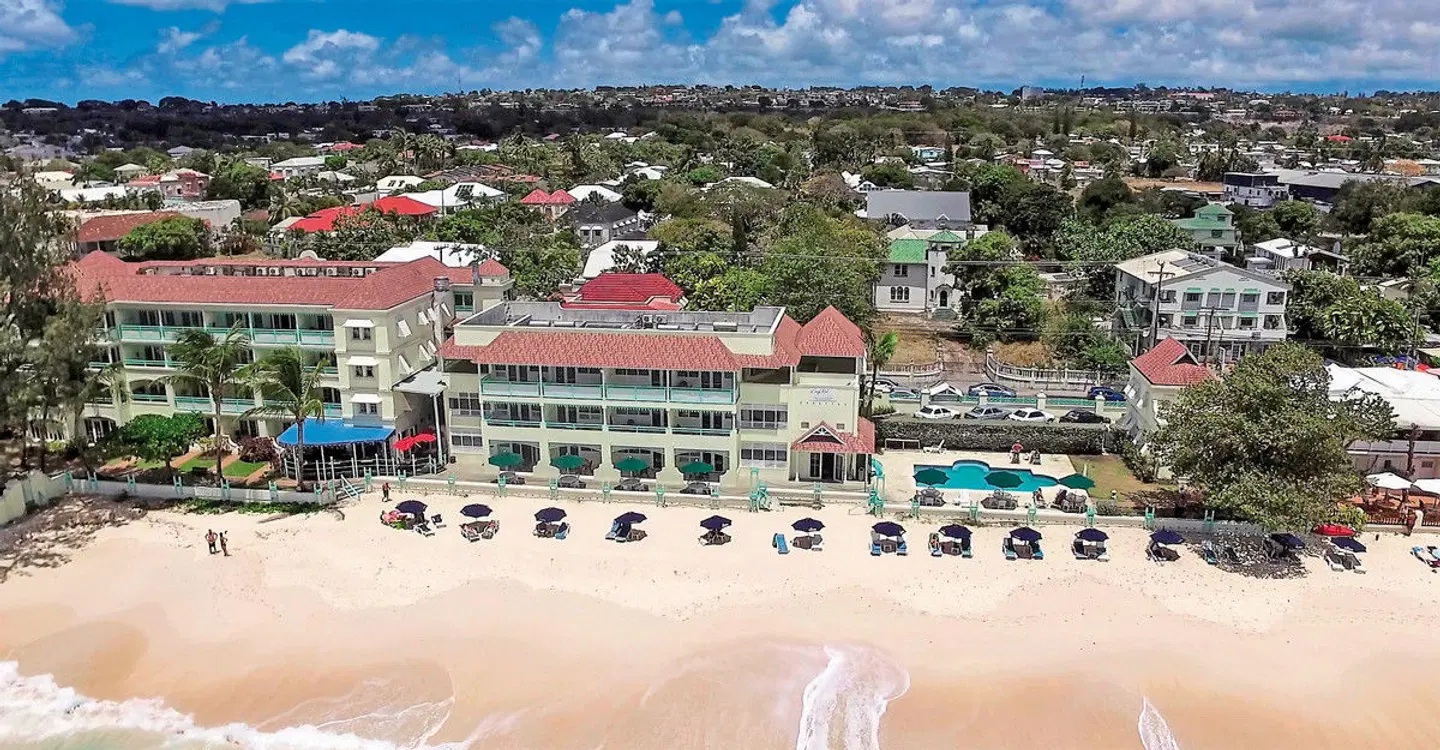 Coral Mist Beach Hotel EXTERIOR