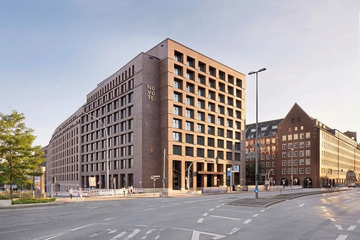 Novotel Hamburg Central Station EXTERIOR