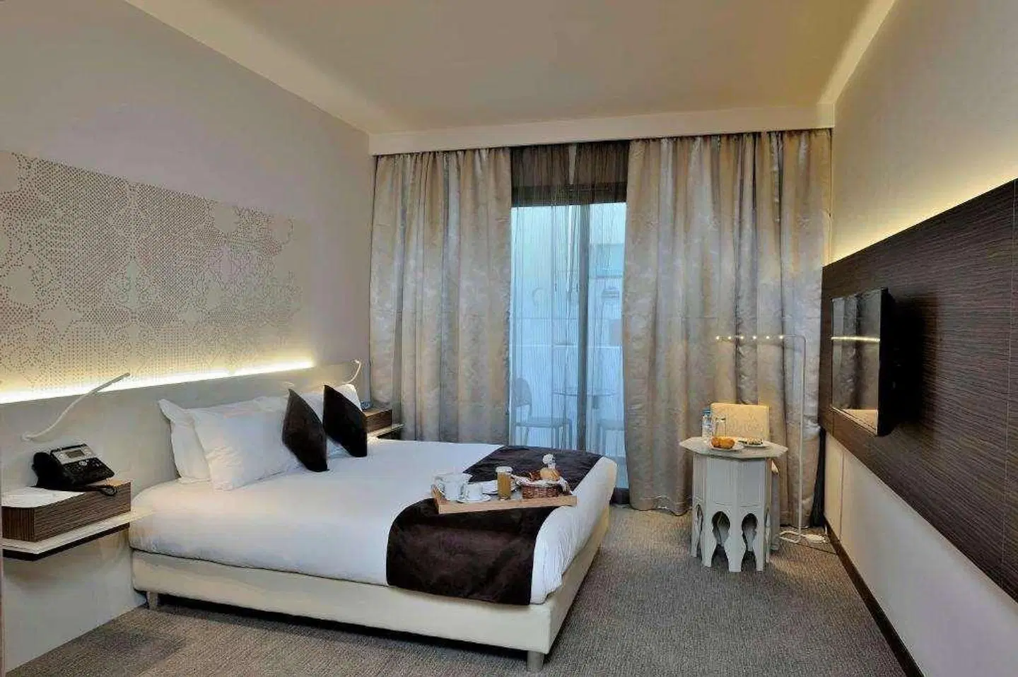 Kenzi Sidi Maarouf ROOM_EXAMPLE