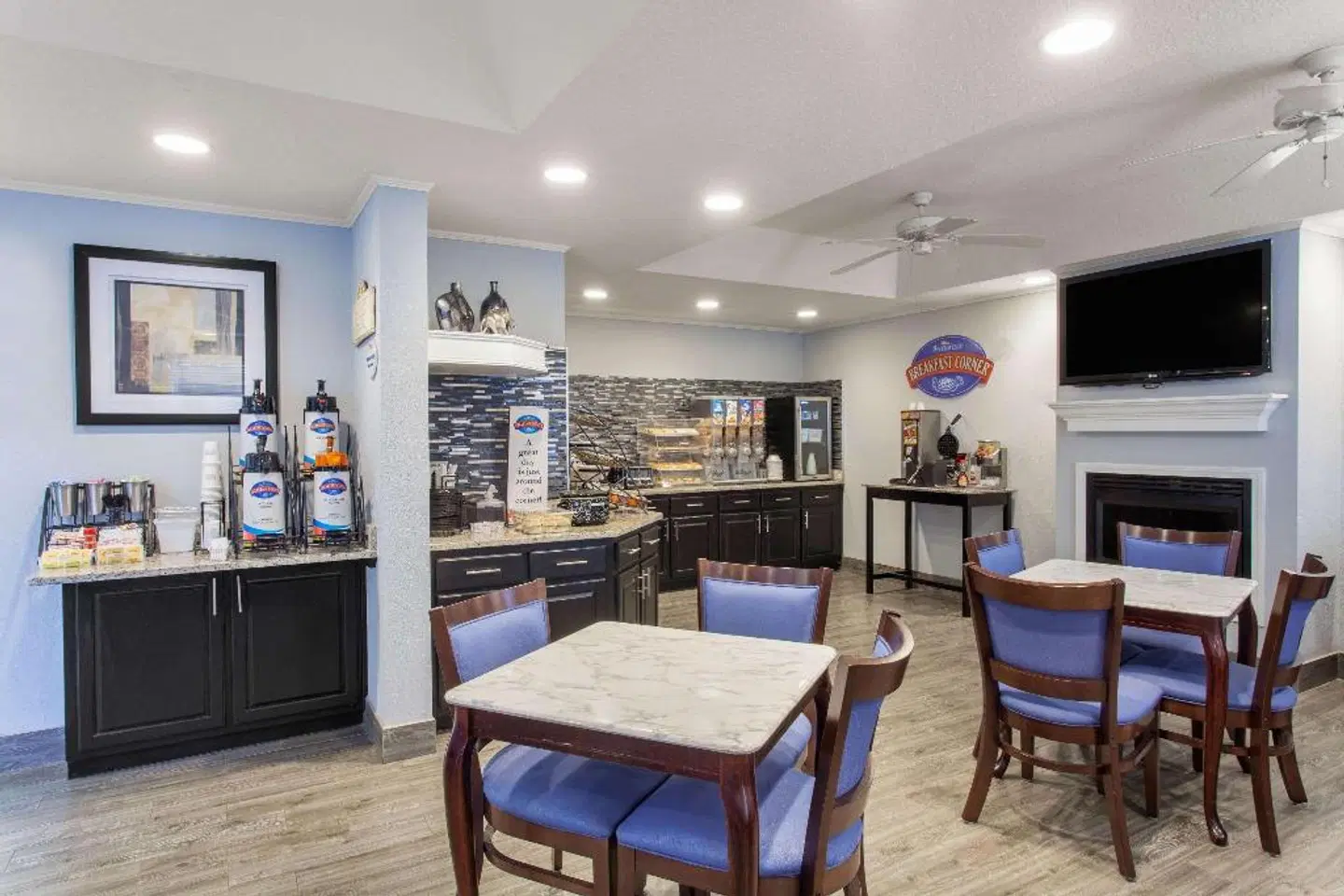 Baymont by Wyndham Jacksonville/Butler Blvd LOUNGE_LOBBY