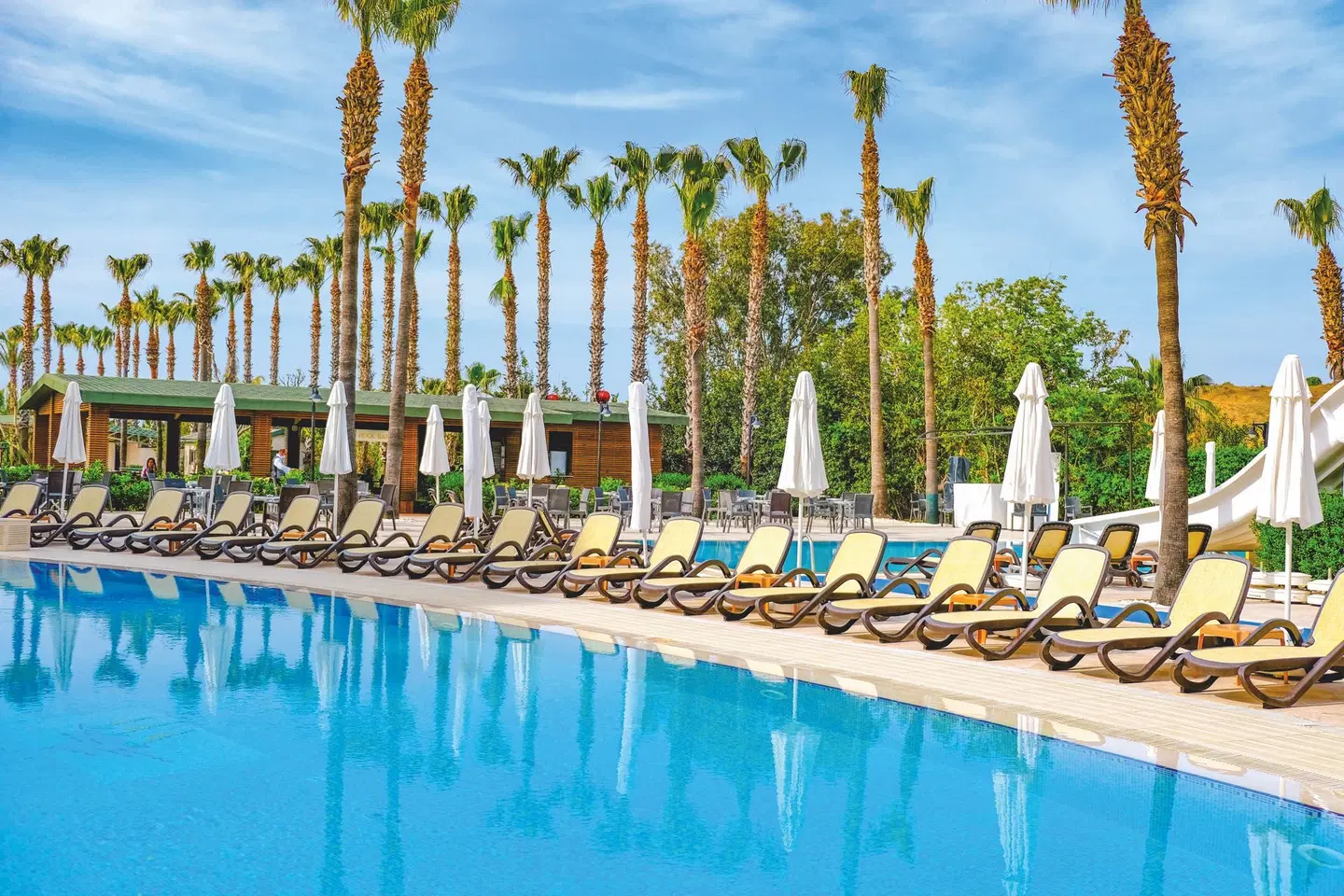 Royal Atlantis Beach OUTDOOR_POOL