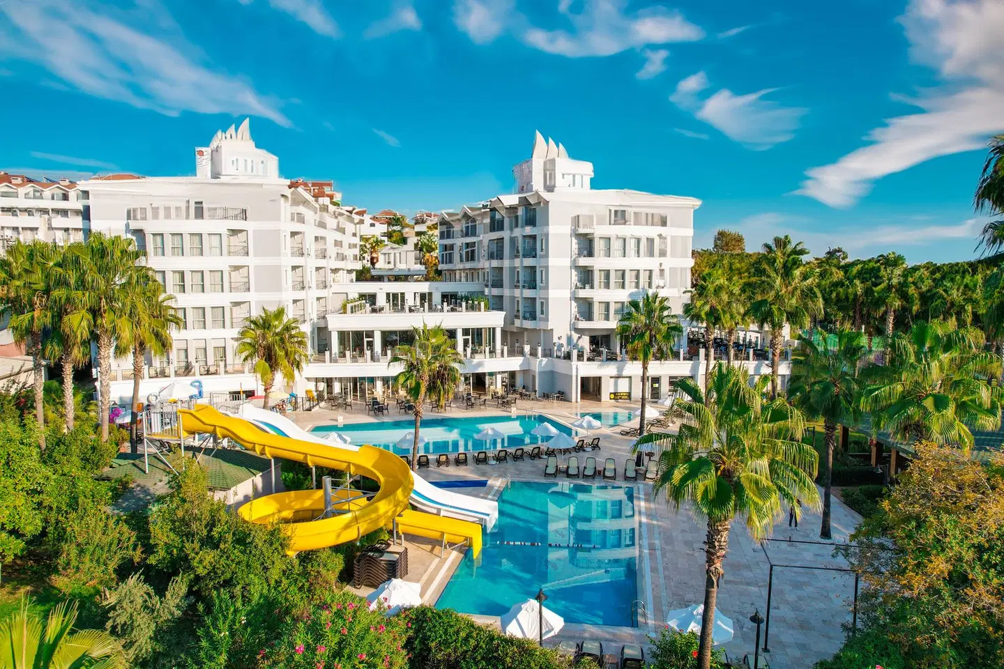 Royal Atlantis Beach Hotel EXTERIOR