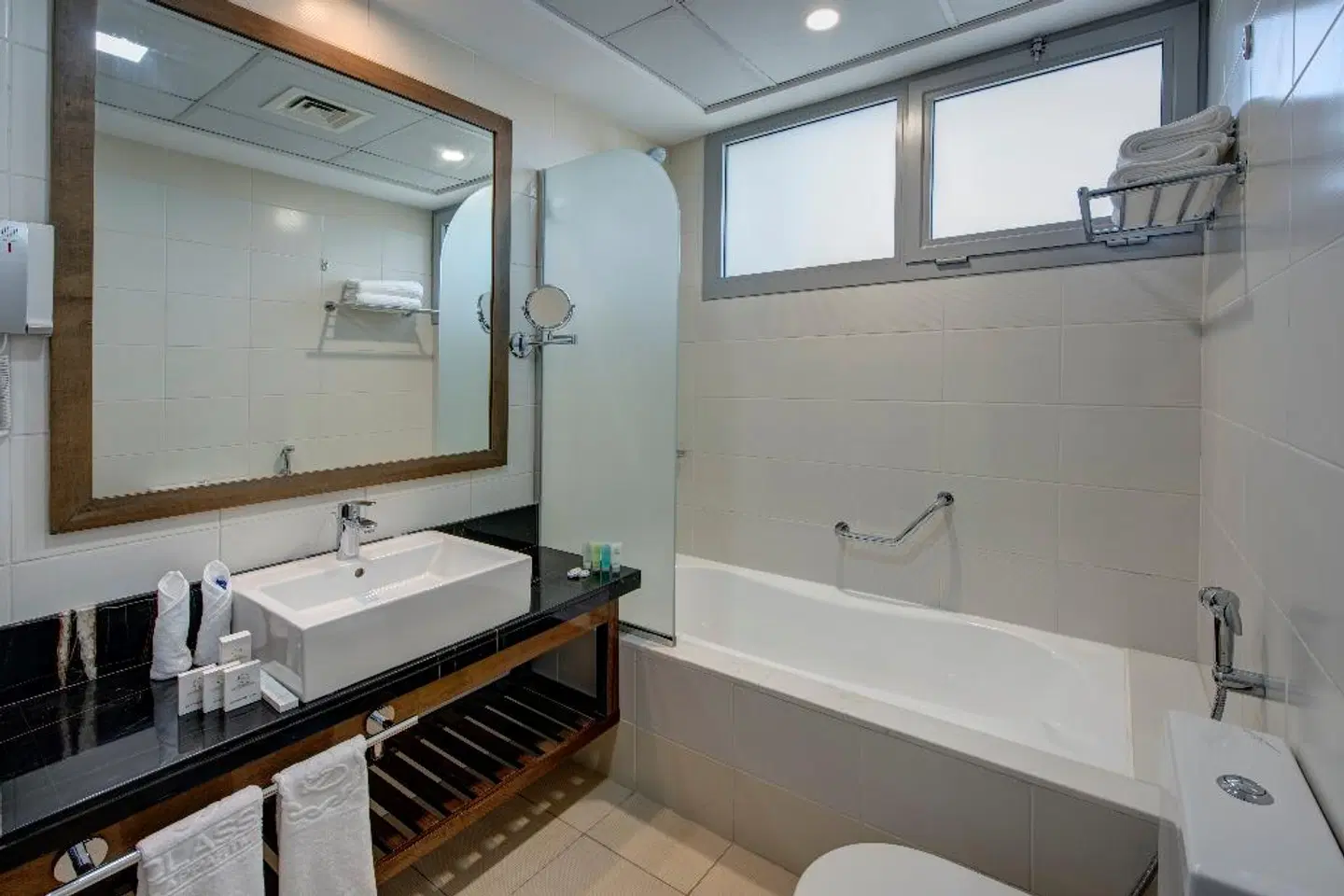 Class Hotel Apartments Badezimmer