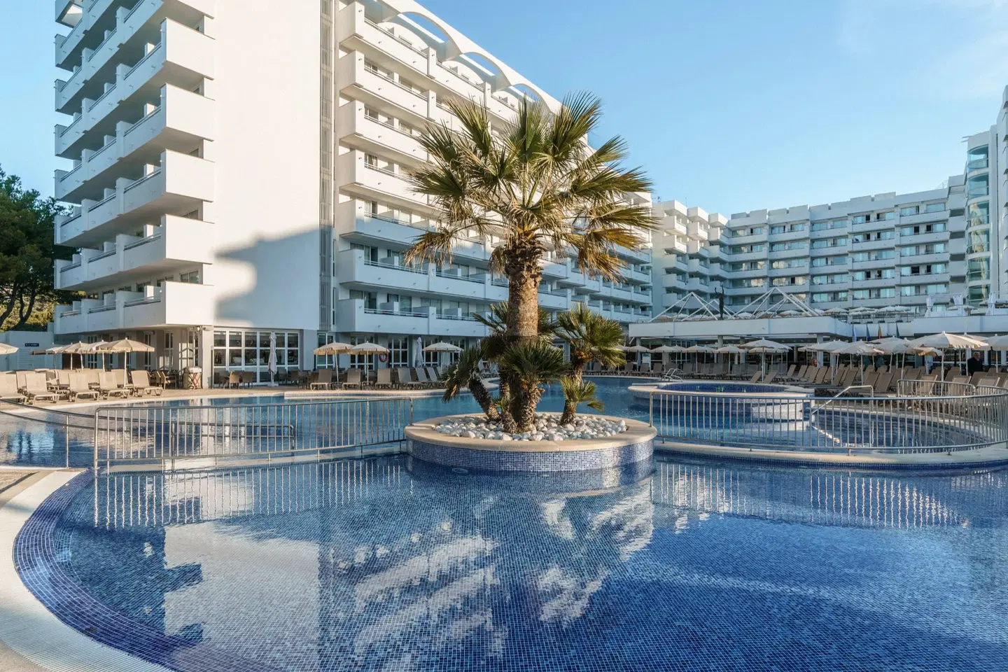 Alua Gran Camp de Mar OUTDOOR_POOL