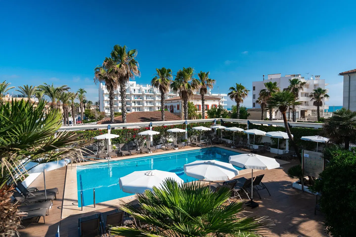 THB Gran Playa OUTDOOR_POOL
