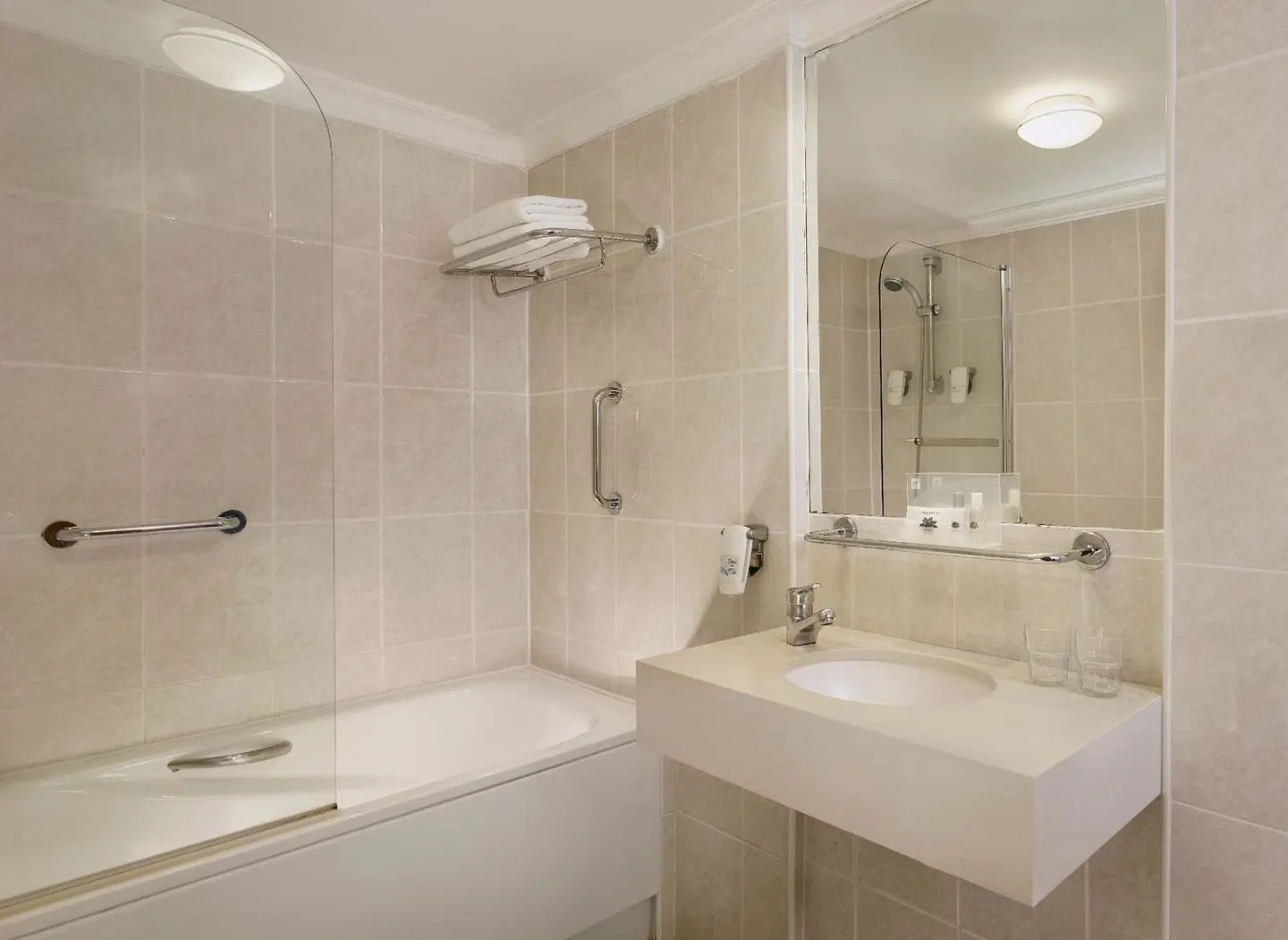 Holiday Inn Algarve - Armacao de Pera Badezimmer