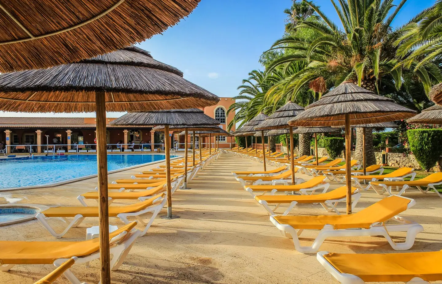 Colina Village TERRACE