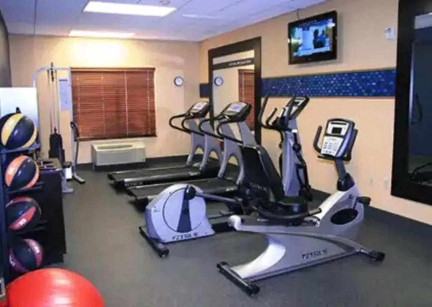 Hampton Inn & Suites Chino Hills SPORTS_AND_LEISURE