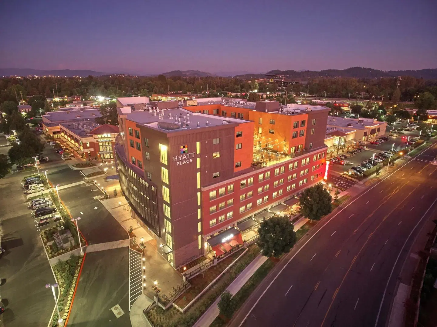 Hyatt Place Eugene / Oakway Center EXTERIOR