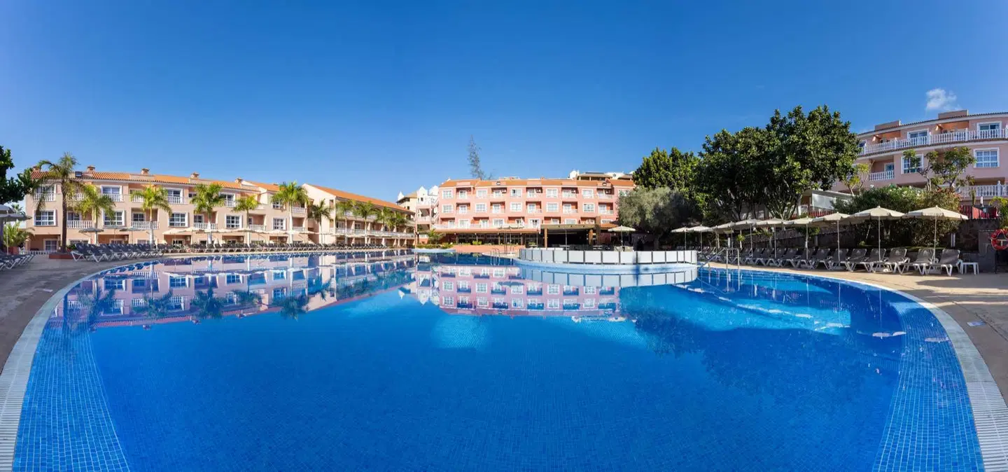 El Duque OUTDOOR_POOL