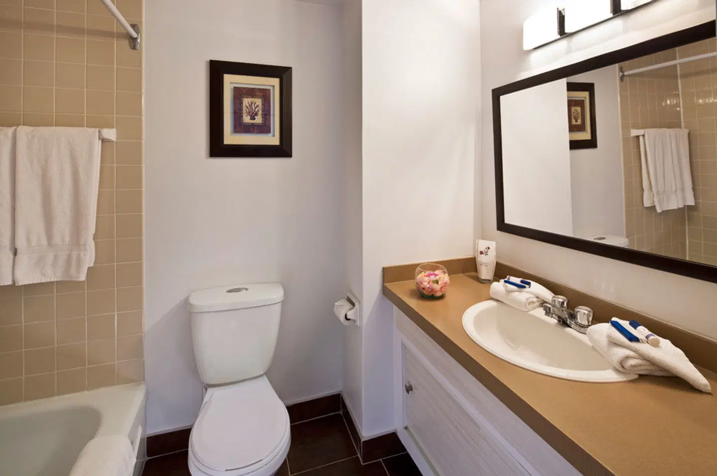 Trylon Appartements Hotel BATHROOM