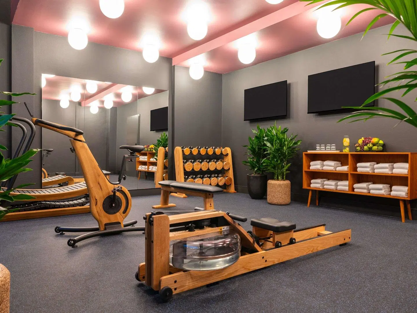 TRIBE Düsseldorf SPORTS_AND_LEISURE