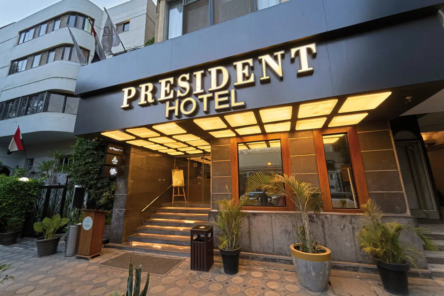 President Hotel Cairo EXTERIOR