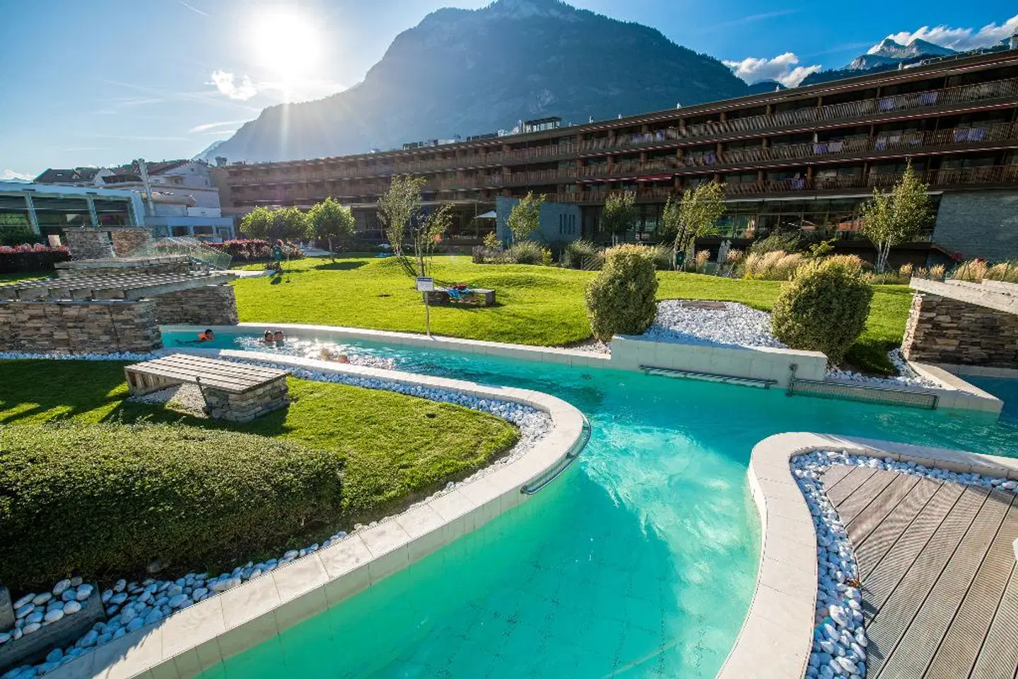 Des Bains de Saillon OUTDOOR_POOL