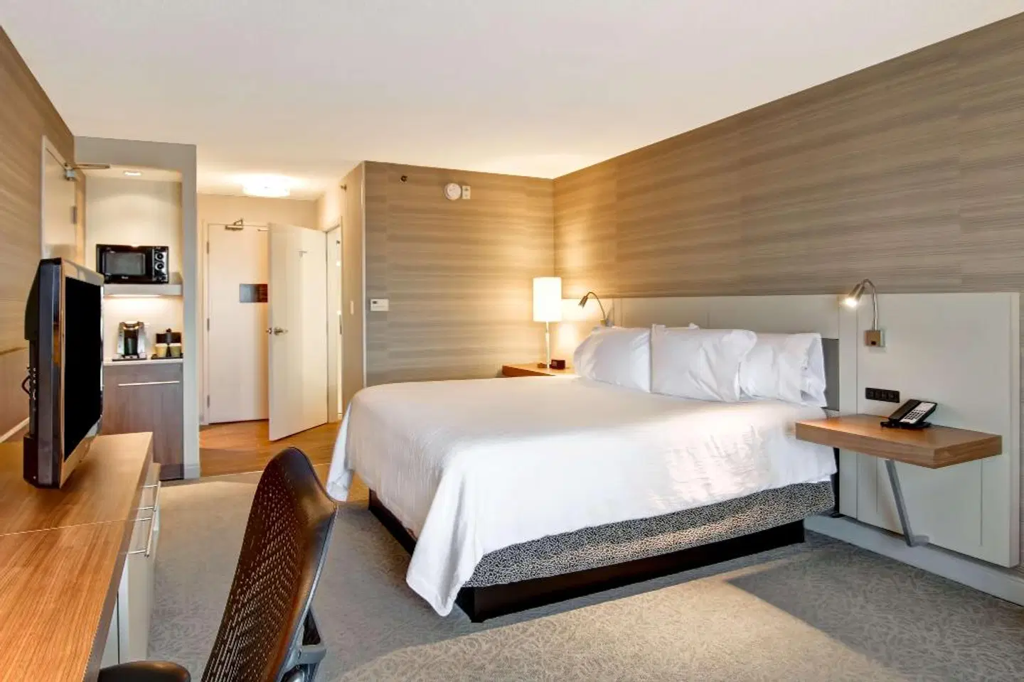 Hilton Garden Inn Toronto/Mississauga ROOM_EXAMPLE