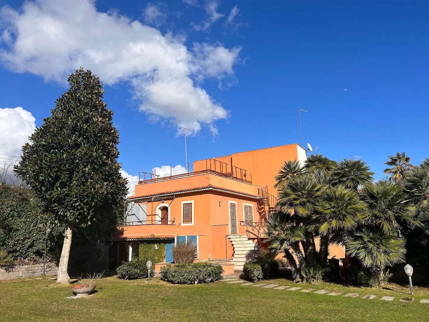 Palazzo Moresco EXTERIOR