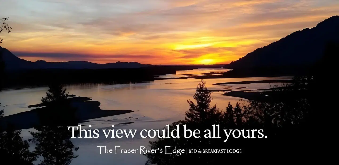 The Fraser River's Edge B&B Lodge LANDSCAPE