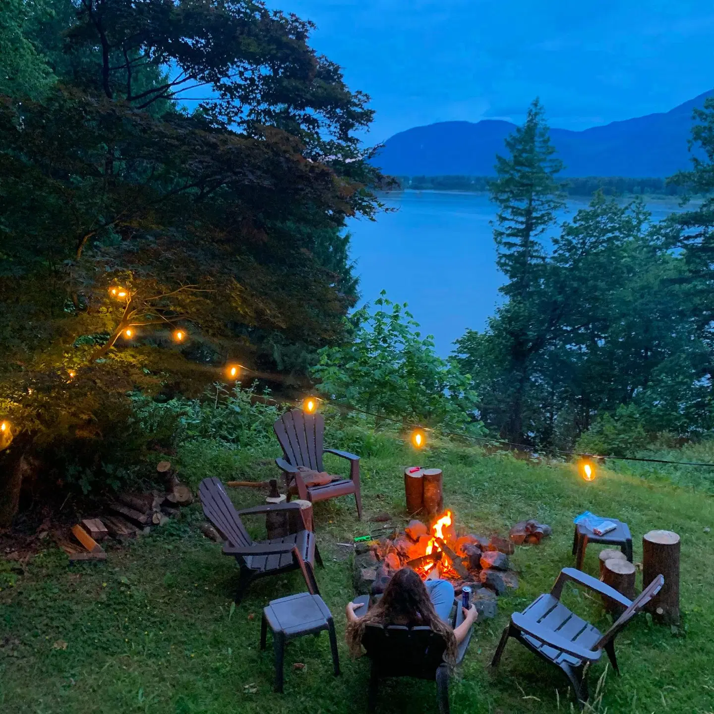 The Fraser River's Edge B&B Lodge GARDEN