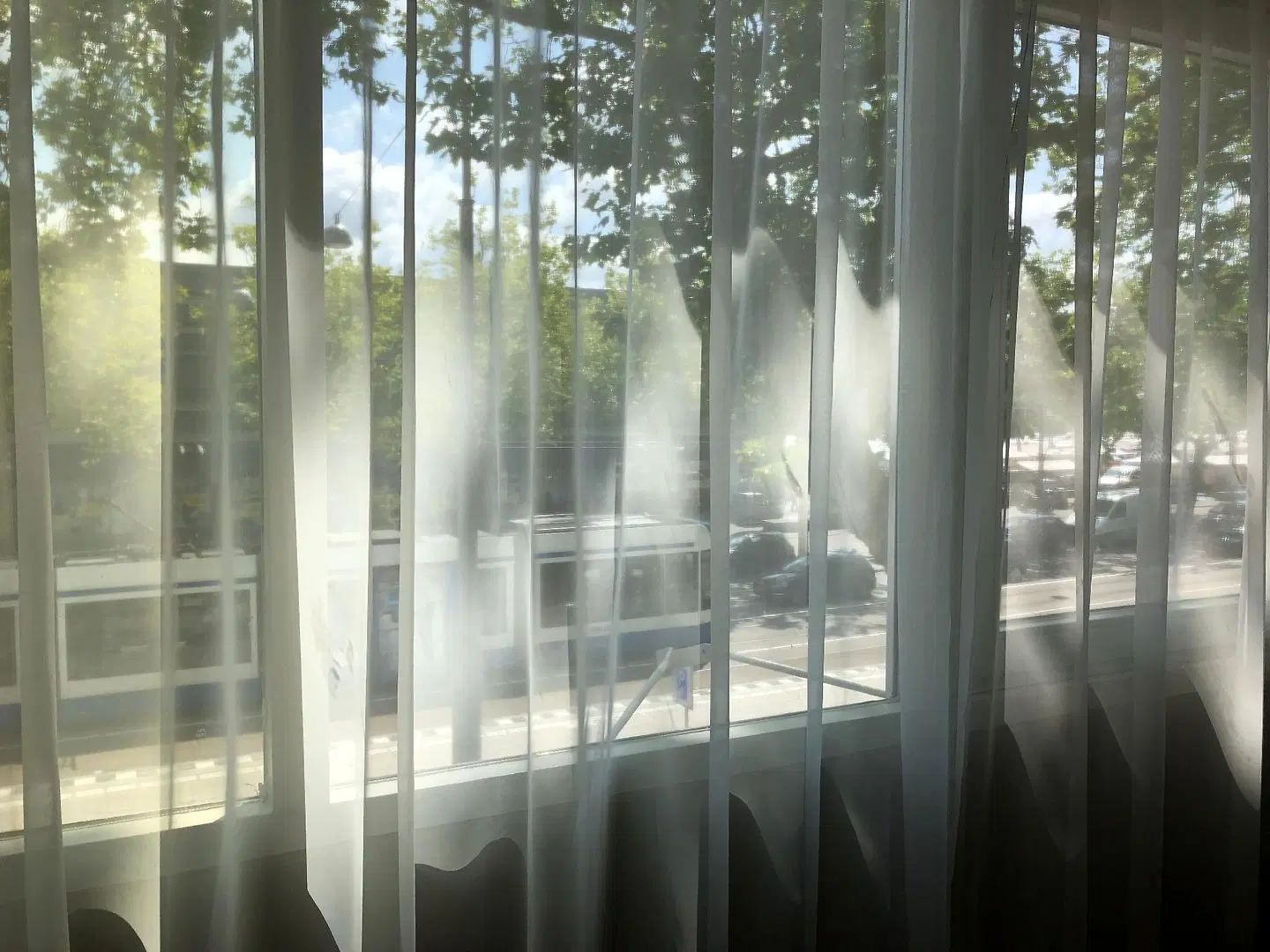 XO Hotels Infinity Hallenbad