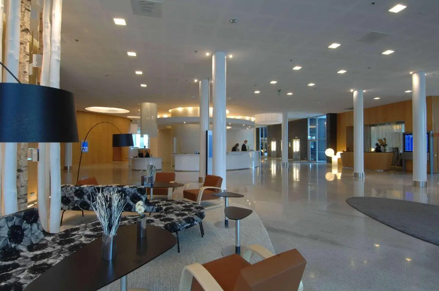 Hilton Helsinki Airport LOUNGE_LOBBY