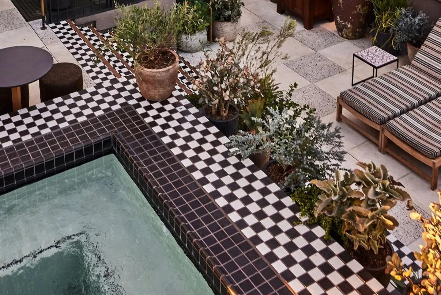 Downtown Los Angeles Proper Hotel, a Member of Design Hotels Terrasse