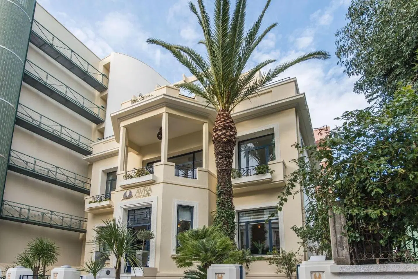 Avra City Hotel EXTERIOR