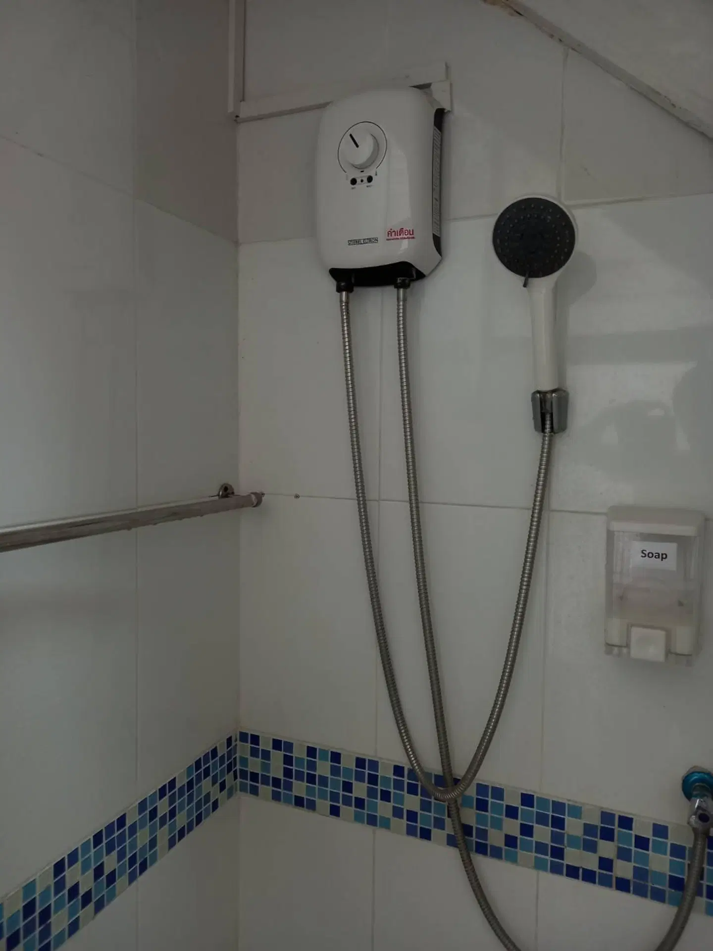 sleep with me hostel BATHROOM