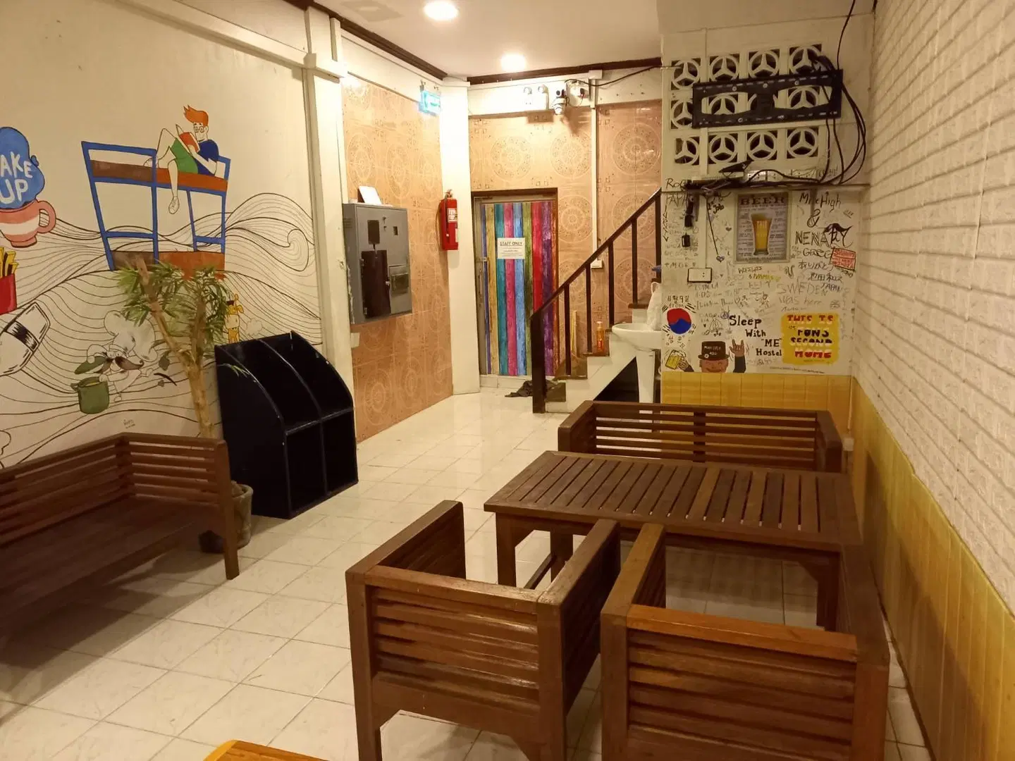 sleep with me hostel LOUNGE_LOBBY