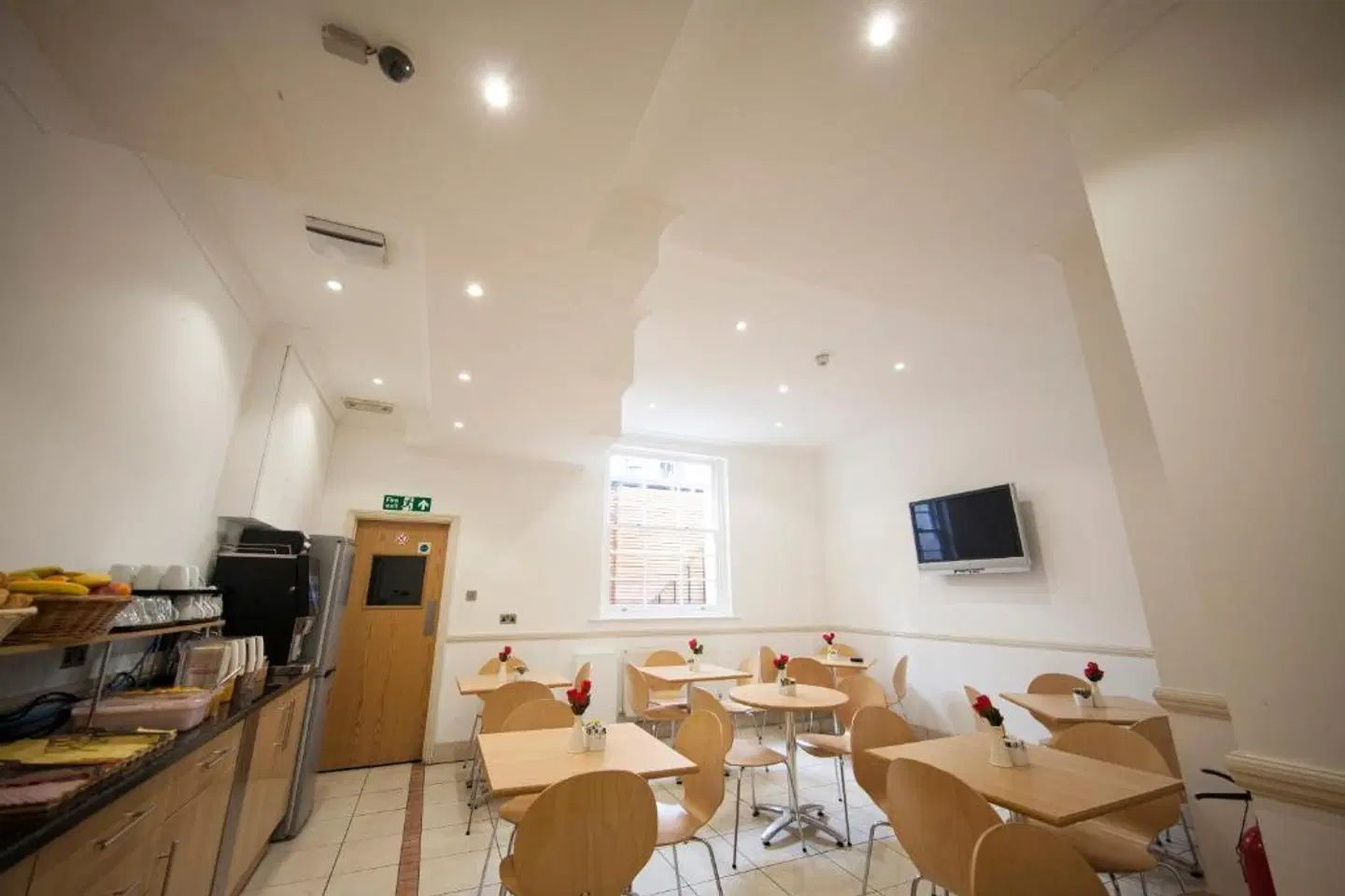 St. George's Inn Victoria RESTAURANT