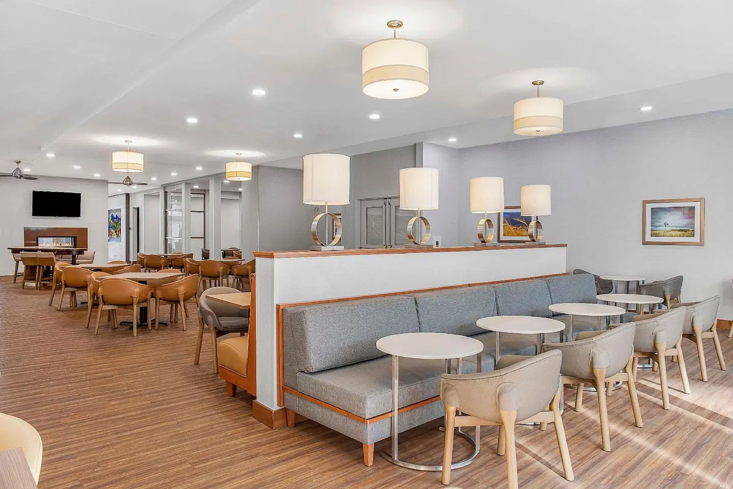 Homewood Suites by Hilton Winnipeg Airport - Polo Park Bar