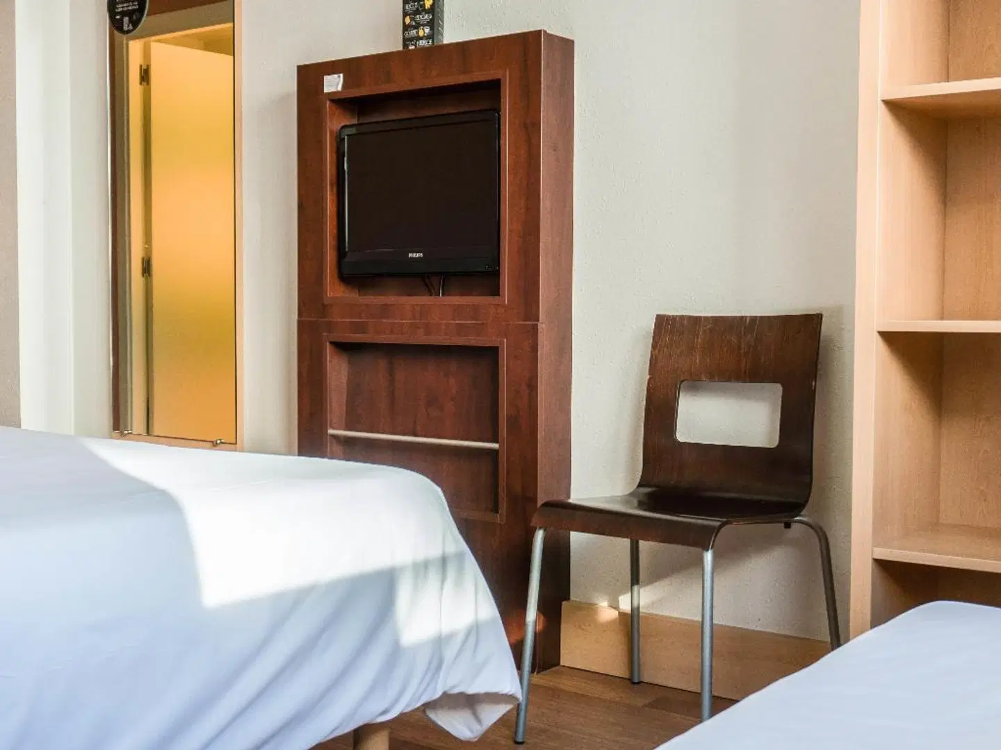 ibis Girona Costa Brava ROOM_EXAMPLE