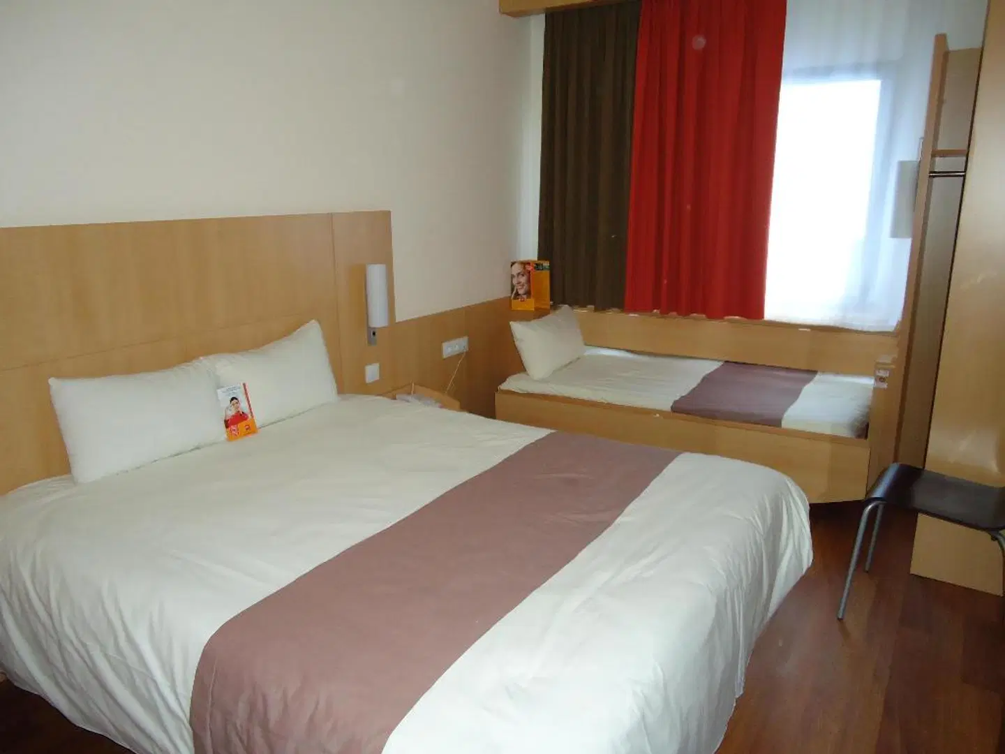 ibis Girona Costa Brava ROOM_EXAMPLE