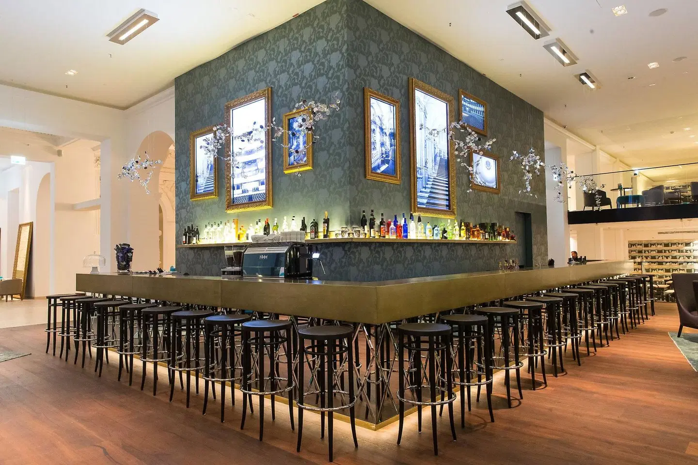 Motel One Wien-Staatsoper BAR