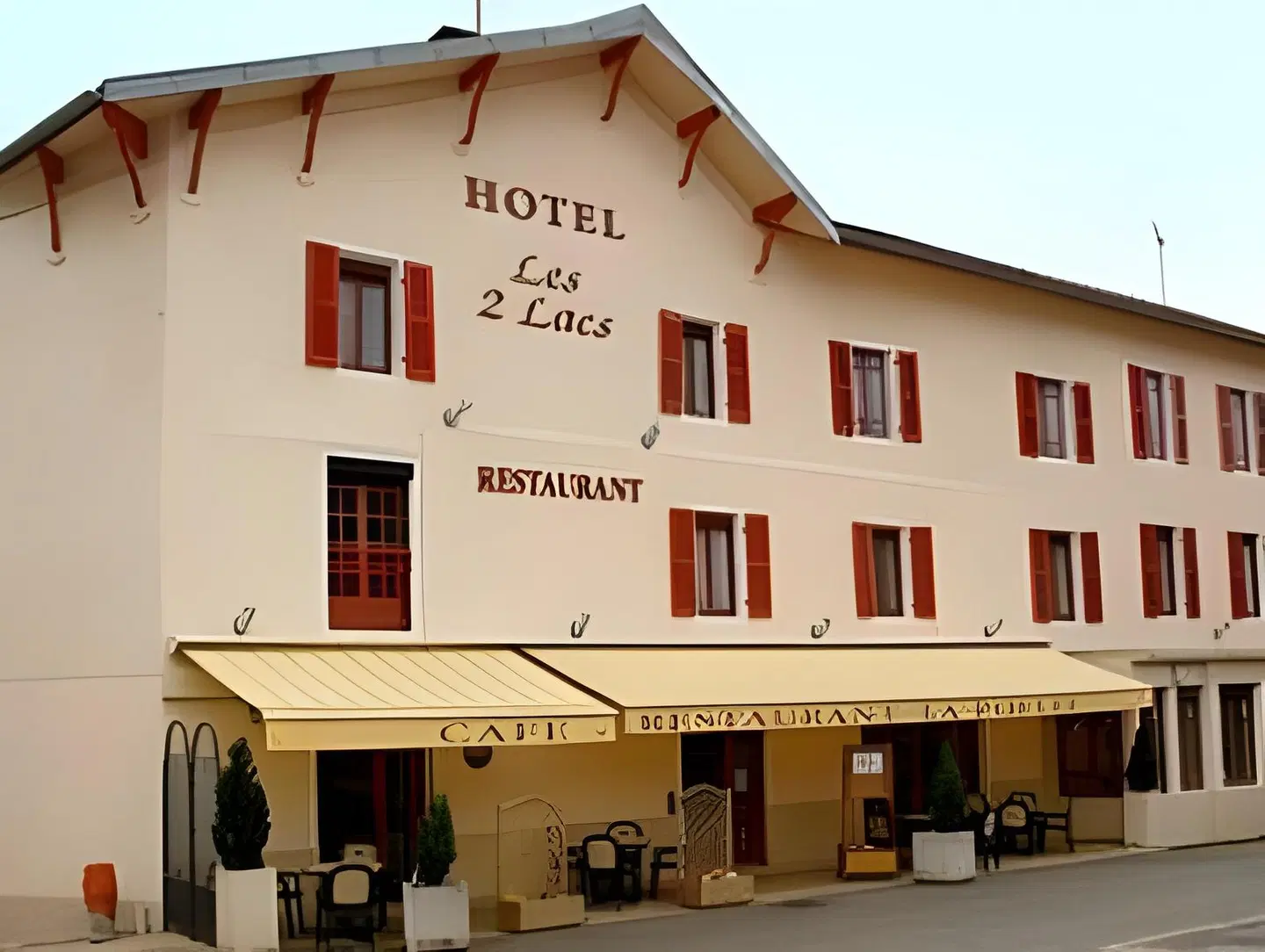 Hotel Les 2 Lacs EXTERIOR