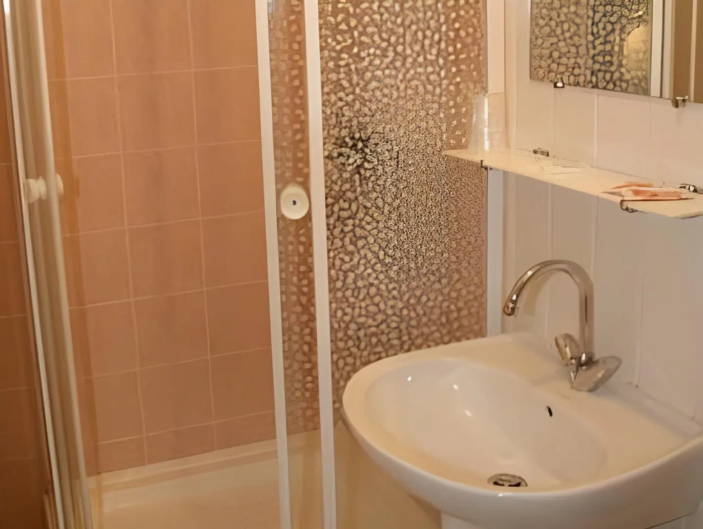 Hotel Les 2 Lacs Badezimmer