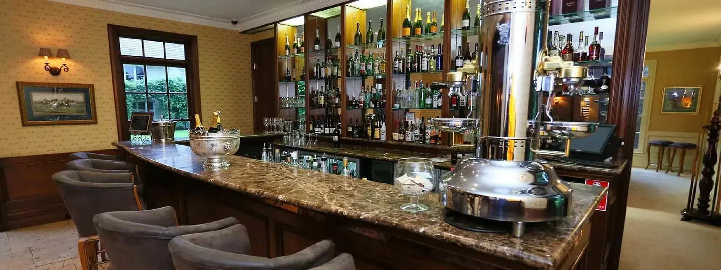 Milton Park Country House Hotel & Spa Bar