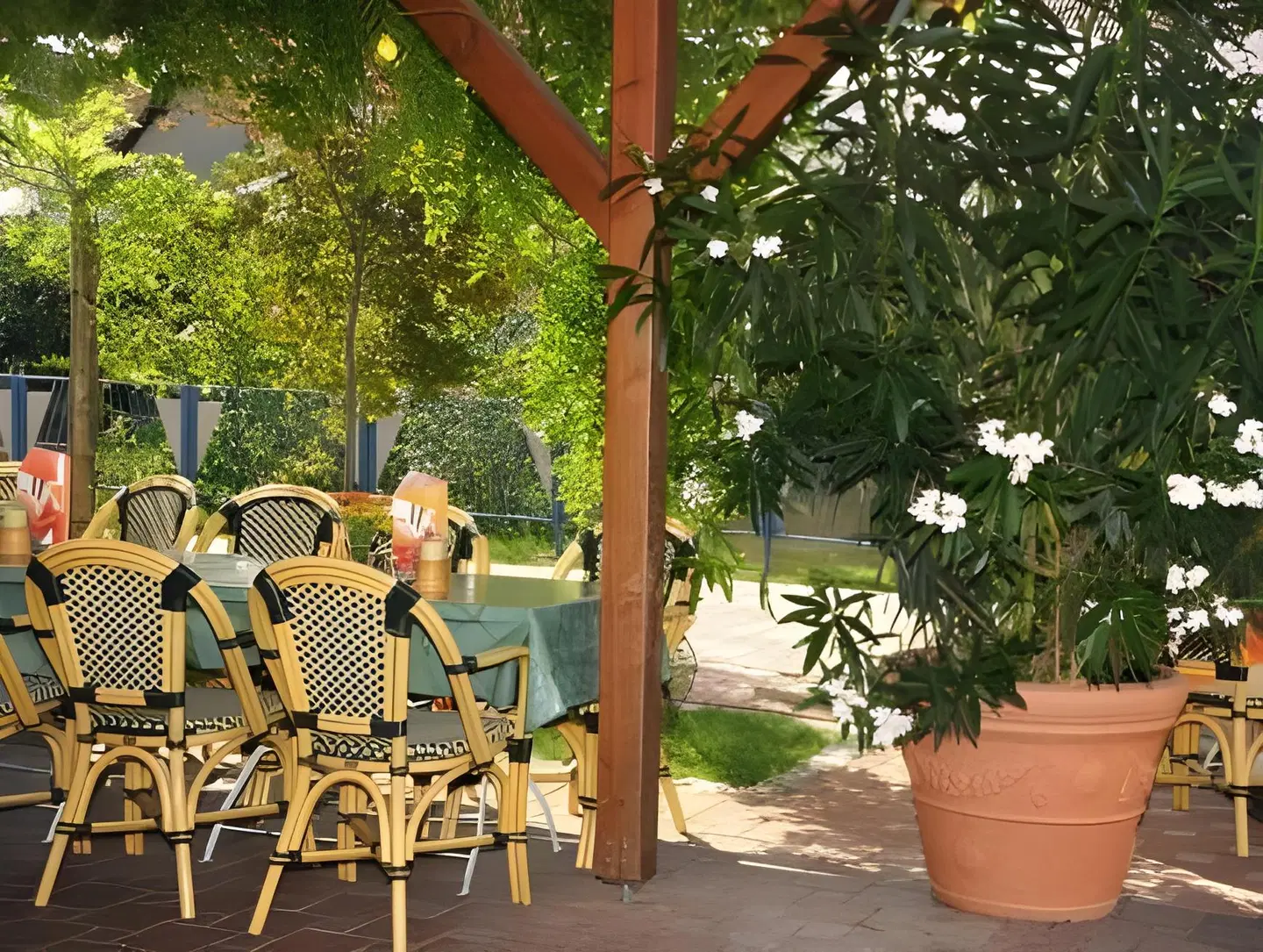 Altes Rathaus PEOPLE