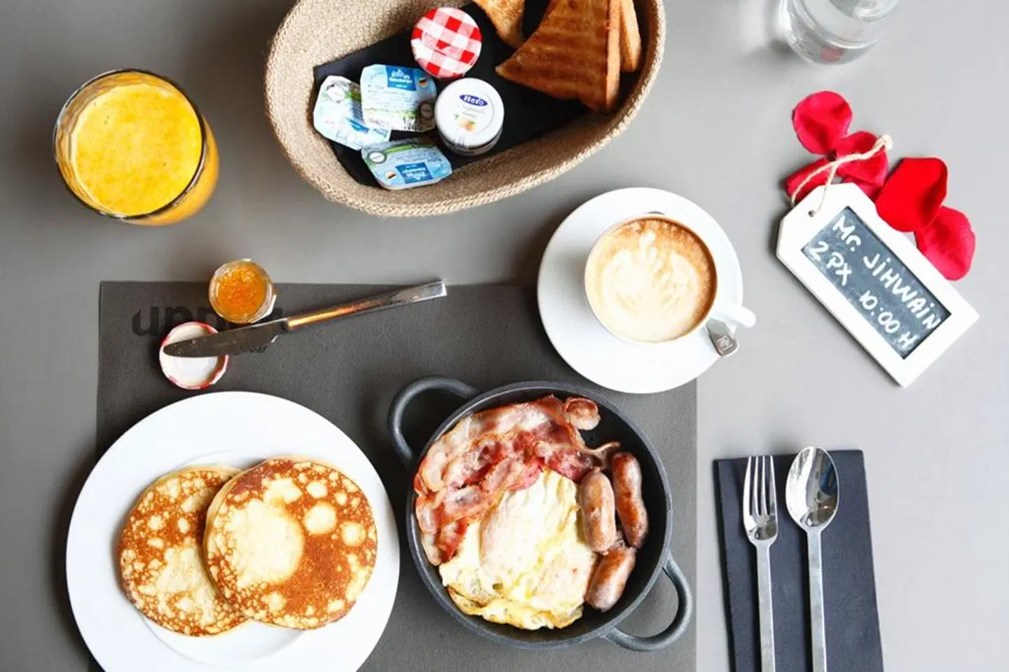 Upper Diagonal RESTAURANT