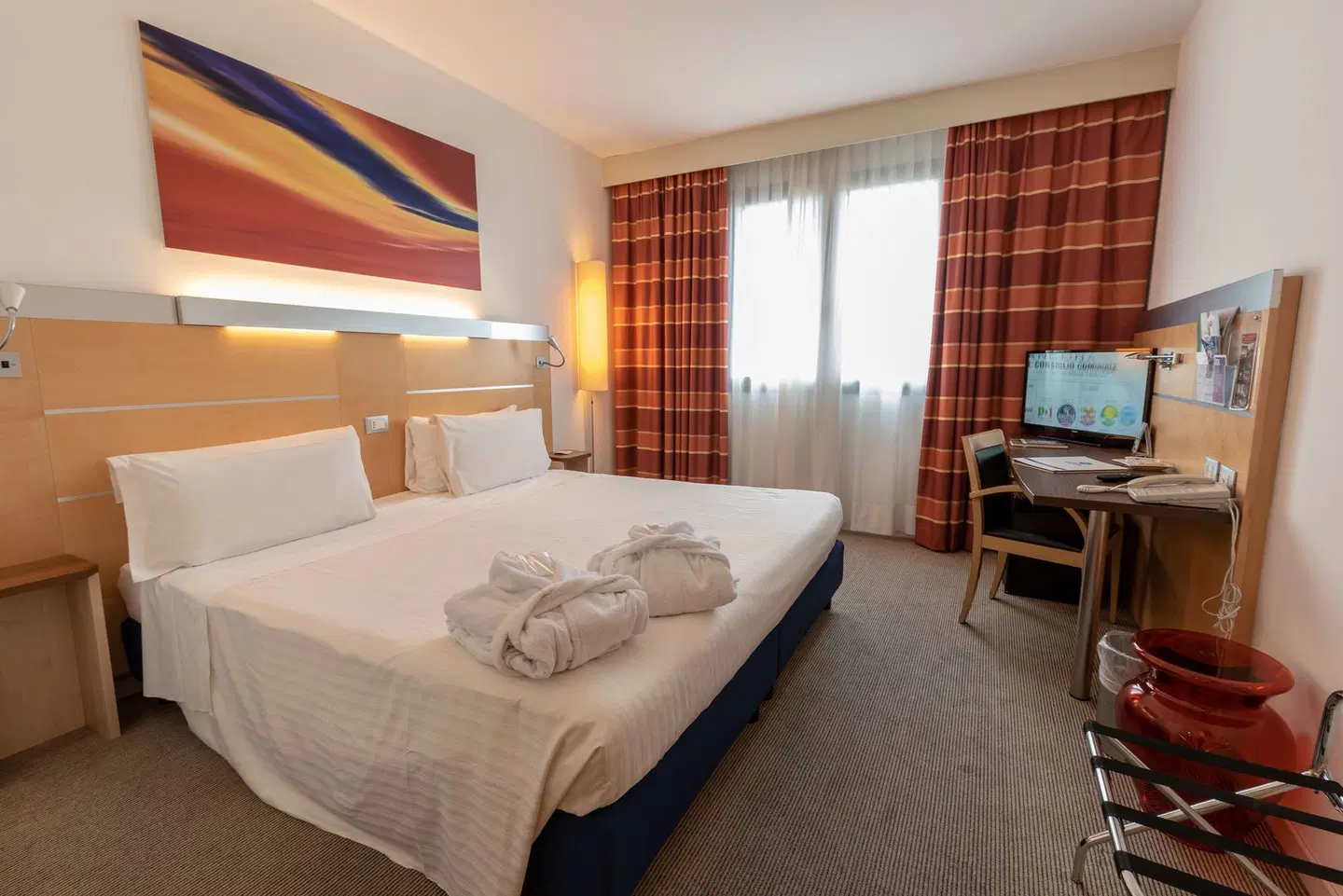Best Western Palace Inn Hotel ROOM_EXAMPLE
