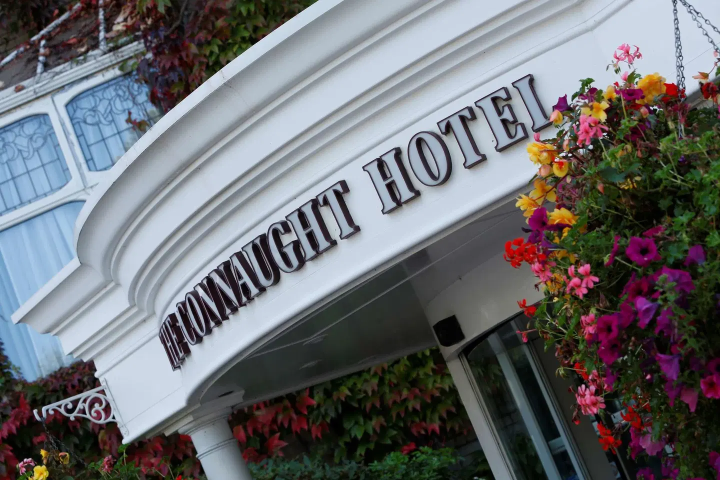Best Western Plus The Connaught Hotel & Spa EXTERIOR