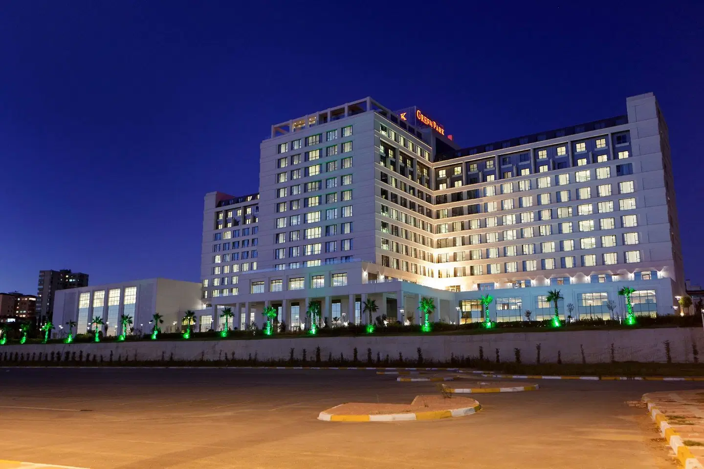 The Green Park Pendik Hotel & Convention Center EXTERIOR